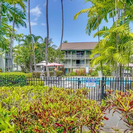 Kailua-Kona Vacation Rental - Walk To The Beach!